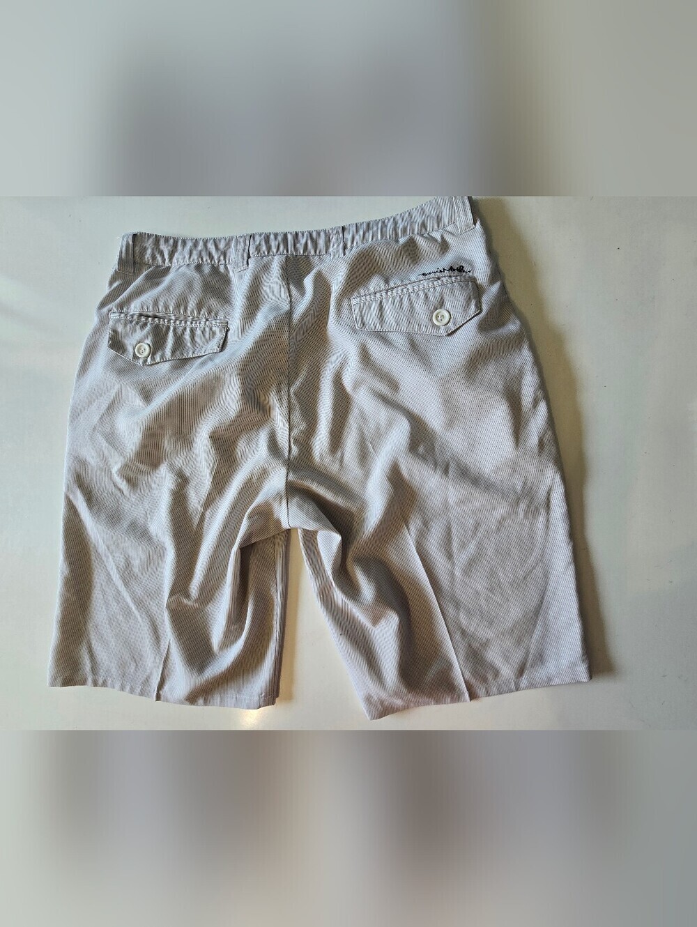 Travis Mathew Light Striped Gray Men’s Golf Outdoor Shorts 34